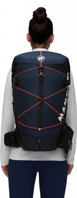 Mammut Ducan Spine 28-35 Women -FJÄLLRÄVEN Boutiquen 2530 00360 5975 mod back 1280x1280