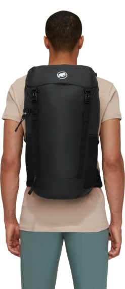 Mammut Tasna 26 12 Mammut Tasna 26 -FJÄLLRÄVEN Boutiquen 2530 00900 0001 mod back 1280x1280