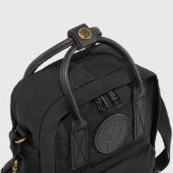 FJÄLLRÄVEN Fjällräven Kånken No. 2 Black Sling 15 FJÄLLRÄVEN Fjällräven Kånken No. 2 Black Sling -FJÄLLRÄVEN Boutiquen kanken no 2 black sling 23799 550 h detail fjr 1280x1280 1