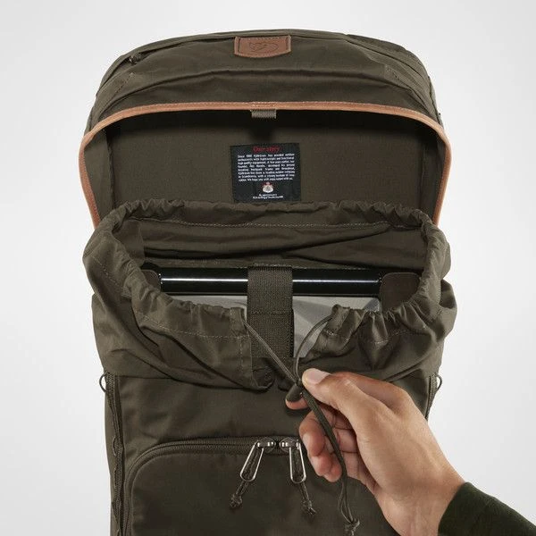 FJÄLLRÄVEN Fjällräven Singi Stubben Dark Olive 4 FJÄLLRÄVEN Fjällräven Singi Stubben Dark Olive – Bild 2
