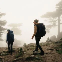 FJÄLLRÄVEN Fjällräven Abisko Hike 35 S/M -FJÄLLRÄVEN Boutiquen square mood ss23 silvanozeiter kajka35 9237 exp 2028 02 01 1280x1280