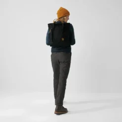 FJÄLLRÄVEN Fjällräven Totepack No. 1 -FJÄLLRÄVEN Boutiquen totepack no 1 24203 550 c model fjr 1280x1280 1