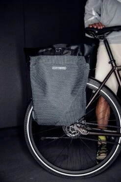 Ortlieb Vario PS High VIS QL2.1 -FJÄLLRÄVEN Boutiquen vario ps hv mad 13493 1280x1280